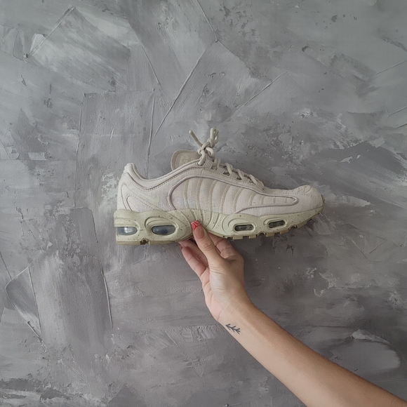 Nike Other - Nike Air Max Tailwind, Men Size 8.